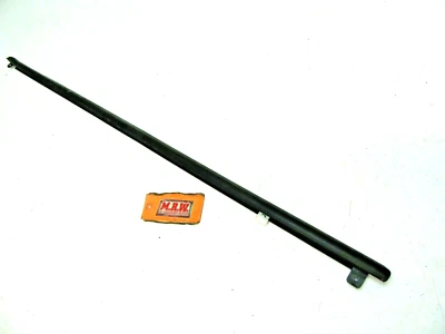 DOOR MOLDING DOOR GLASS WINDOW SEAL RUBBER DRIVER SIDE fit HYUNDAI TIBURON 03-08 - Image 1 of 4