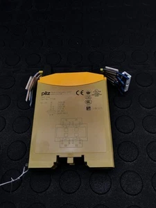 PILZ PNOZ mo4p Safety Relay Expansion Module USED - Picture 1 of 4