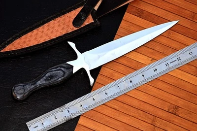 Cuchillo daga bota de caza hecho a mano hoja de acero al carbono de alto pulido Foto 1 de 4