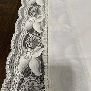 Vintage Tablecloth With 3” Lace Trim - Picture 1 of 4