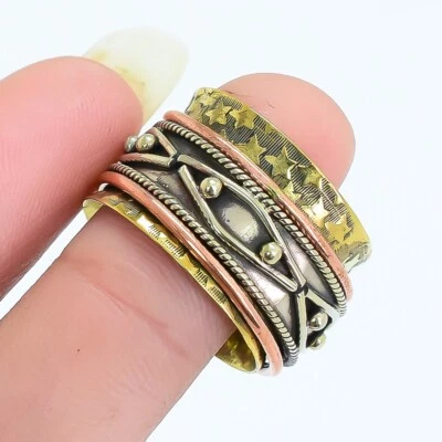 Anillo de latón triple tono étnico hecho a mano giratorio de diseñador multi tamaño RRJR3392 Foto 1 de 4