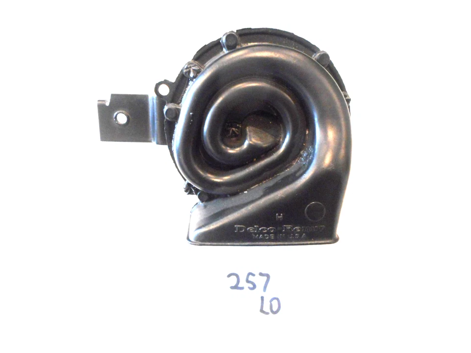 62-72  Nova Chevy II Chevrolet DELCO-REMY HORNS HI LO  ORIGINAL HIGH LOW - Image 1 of 4
