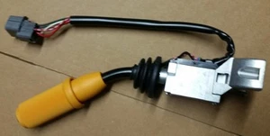 INTERRUPTOR JCB TRACCIÓN DELANTERA Y REV SHUTTLE TRANS 701/52601 701-52601 70152601 FABRICANTE DE EQUIPOS ORIGINALES - Imagen 1 de 1