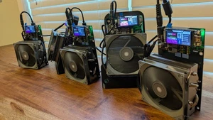 Nerdaxe Qaxe+ Nerdminer Home/Solo/Lottery Bitcoin Miner for the Plebs - Picture 1 of 9