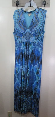 Maxi Vestido World Unity Talla M Azul Cuello en V Sin Mangas Foto 1 de 4