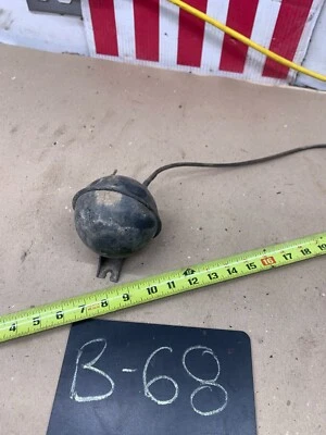 1978-1988 G-BODY MALIBU CUTLASS MONTE-CARLO A/C HVAC DUCT VACUUM RESERVOIR TANK - Image 1 of 4