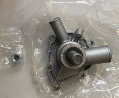 PEUGEOT 204, 304, 305 WATER PUMP, GWP 1092 / QCR1019, UNIPART - Image 1 of 4