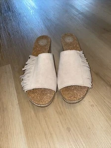 Neu mit Etikett UGG Damen-Sandalen Danes beige Keilabsatz Slipper Größe 8 - Bild 1 von 5