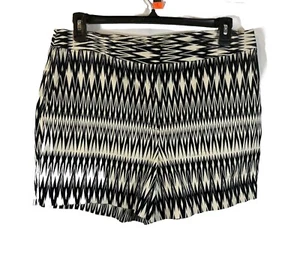 Worthington Womens Shorts Black & Beige Patterned, Size 16 Good, Used, Pre-Owned - Picture 1 of 3