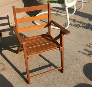 Vintage Wooden Slat Children's Folding Chair FOLDS FLAT Possible for Photo Prop - Picture 1 of 19