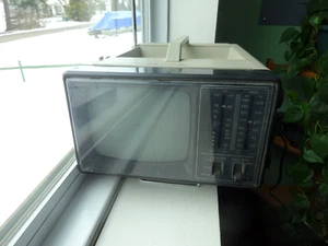 Radio TV Portátil Vintage TMK Modelo 708 con Cable de Alimentación Probado Leer Descripción - Imagen 1 de 11