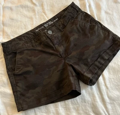 Pantalones Cortos Camuflados The GAP Talla 6 Verde Ejército Para Mujer Bolsillos Carga Foto 1 de 2