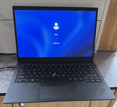 ThinkPad X1 Carbon 7th - i5 - 16GB RAM - 256GB SSD - HD - Image 1 of 4