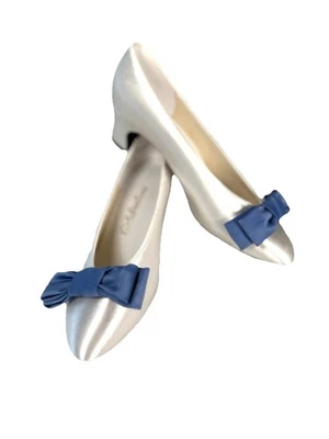 Vintage NOS Salto de Cetim Branco Casamento de Noiva Baile de Formatura Arcos Azuis Pontudos! 7,5/38 - Imagem 1 de 4