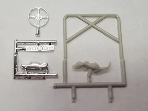 1957 Chevy Bel Air ROLL BAR ALLIGATOR GAUGES STEERING WHEEL from AMT 1:25 Model - Picture 1 of 10
