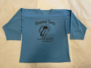 HOMESTEAD TAVERN SOLO UNA MÁS Y YA ESTÁ! CAMISETA DE HOCKEY VKM TALLA L BUEN ESTADO - Imagen 1 de 9