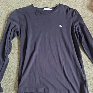 Boys Calvin Klein Long Sleeve Top Age 12 - Picture 1 of 3
