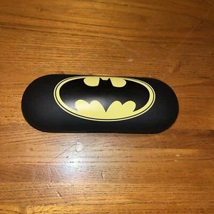DC Batman Hard Clamshell Eyewear Eyeglass Case - Picture 1 of 5