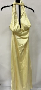 Peppermayo Exclusive - Alicia Satin Neckholder Maxikleid - gelb - Größe 6 - Bild 1 von 4