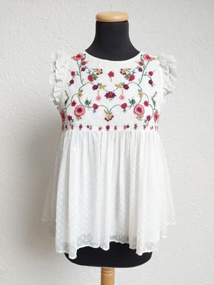 Weiße Blumenstickerei Rüschchen Bluse von Zara, Gr. XS - Bild 1 von 4