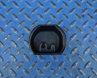 1984-1996 Chevrolet Corvette C4 центральная консоль подстаканник пепельница GM 14046653 - Изображение 1 из 2