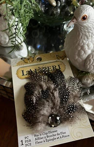 Laliberi Versatile Feather Clip With Faux Gem - Picture 1 of 7