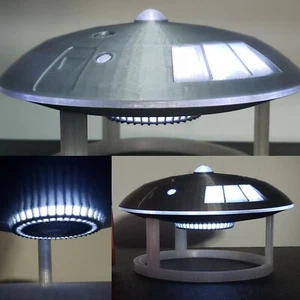 Jupiter 2 in Flight [from Lost in Space] - Medium - with stand and lights - Picture 1 of 12