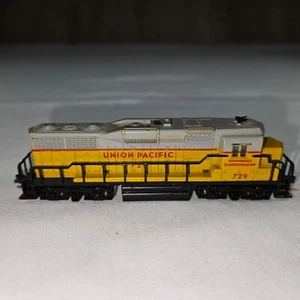 ATLAS N SCALE LOC. UNION PACIFIC #729 (Made in Austria) UNTESTED (FOR PARTS) - Picture 1 of 15