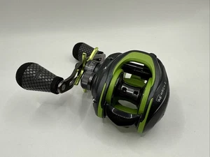 Lews Mach 2 Speed Spool Baitcast Reel Left Hand 10BB  7.5:1 New With Scratches - Picture 1 of 8