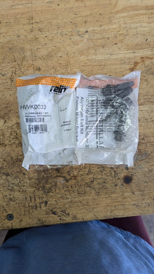 ¡Nuevo! Juego de pernos de soporte de montaje de motor BMW HWK0033 22110392551 Foto 1 de 3