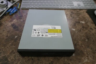 Dell RR354 SuperMulti Blu-ray Disc Burner DVD±RW DL 12X SATA 25GB BD-RE DH-4B1S - Image 1 of 3