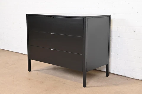 Florence Knoll Mid-Century Modern Black Lacquered Chest of Drawers, Refinished Cover