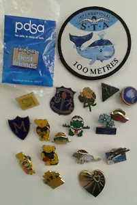 Job Lot #5 x18 pin badges + patch x1 Marie Curie YHA WWF PDSA OU NCH Fattorini - Picture 1 of 6