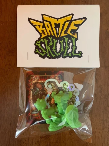 Battle Skull Mini Figure Monster In My Pocket/M.U.S.C.L.E.-Style Art Toy Keshi Cover