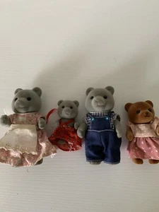 LOTE de 4 osos grises de hoja perenne retirados de la familia Sylvanian de colección One Brown - Imagen 1 de 7