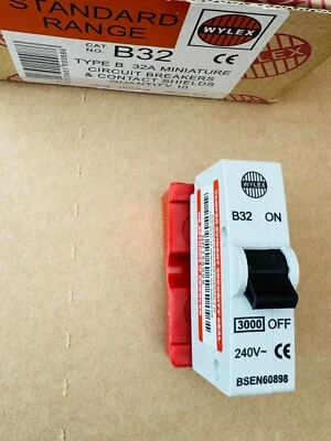WYLEX 32A Type B Push/Plug-In Circuit Breaker ~ B32 32 Amp MCB ~ Inc. Base ~ Red