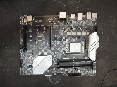 Motherboard Asus ROG Strix B660-A Gaming WiFi (ONLY PARTS) - Imagen 1 de 4