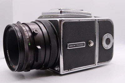 Hasselblad 500C/M Medium Format Camera + Planar 80mm Lens + Extras - Photo 1/4