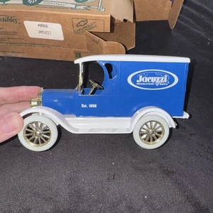 ERTL 1923 Replica Delivery Panel Truck JACUZZI Metal Diecast Bank - Picture 1 of 7