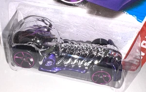 Hot Wheels Skull Crusher HW RacingSeries 2013 JUEGO SELLADO DE FÁBRICA Pegatina, Púrpura - Imagen 1 de 2