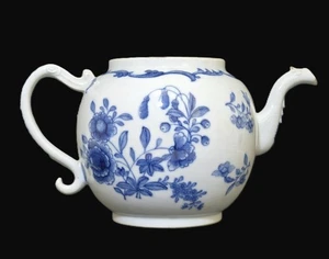 18th c Chinese Export Blue & White Porcelain Teapot - Picture 1 of 7