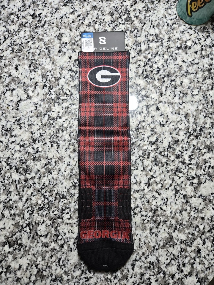 Georgia Bulldogs Plaid Dress Socks University Strideline Licensed NCAA Wear - Image 1 of 4