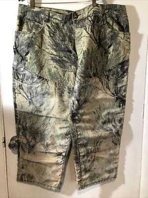 cabelas camo pants/shorts 44x30 - Image 1 of 4