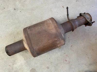 OEM Ford 7.3 1997 Ford F350 Catalytic Converter completely intact - Изображение 1 из 4