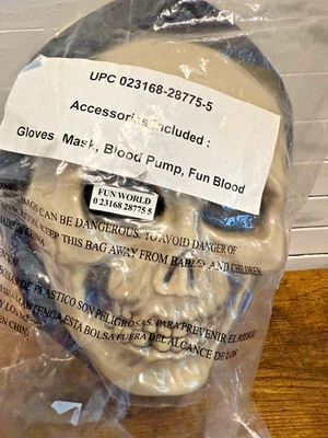 Vintage Halloween Blood Skull Mask Heart Pump 90’s Fun World New Open Package  - Image 1 of 4