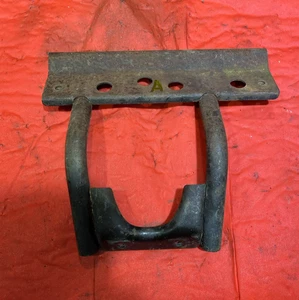 2006 SUZUKI LT-Z50 LTZ50 RIGHT FOOTREST A 43510-43G00 - Picture 1 of 6