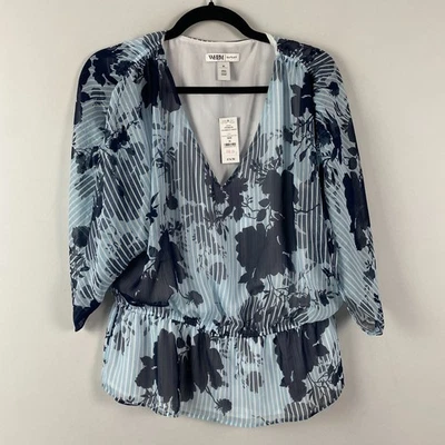 Blusa manga kimono fruncida mercado negro de la Casa Blanca talla M azul floral cuello en V Foto 1 de 4