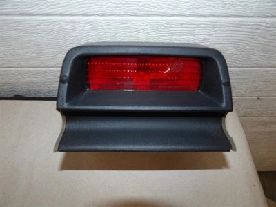 PLYMOUTH ACCLAIM SPIRIT 1989-1995 MONTAJE ALTO TERCERA LUZ DE FRENO MONTAJE GRIS Foto 1 de 3