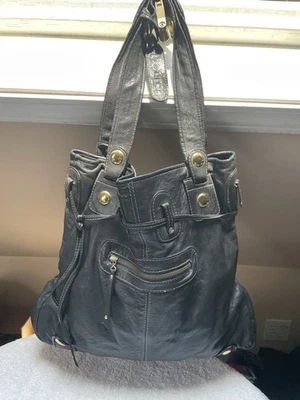 "Bolso de mano grande de cuero negro GUSTTO 16"" X 16""" Foto 1 de 4