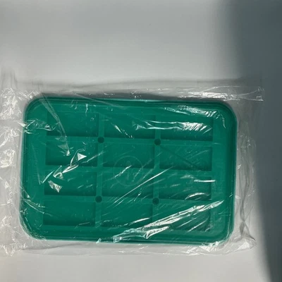 Pampered Chef Snack Bar Maker Green Silicone Mold New In Package - Image 1 of 4